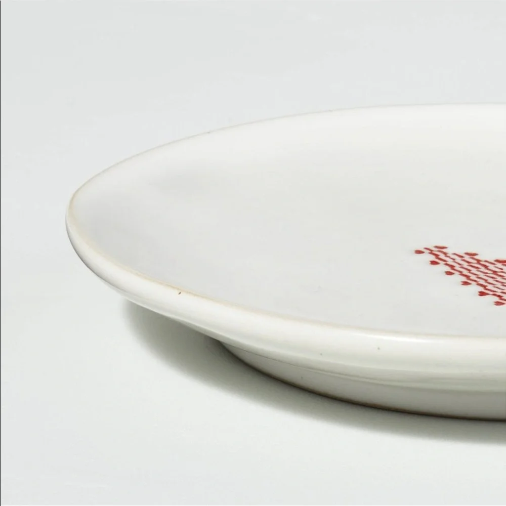 Magnolia etched tree stoneware appetizer plates cream/red - Picture 3 of 4